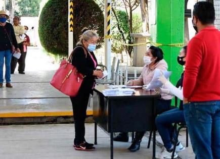 Exigen en escuelas cuota de inscripción