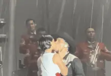 Nodal y &Aacute;ngela exhiben, otra vez, su amor en concierto