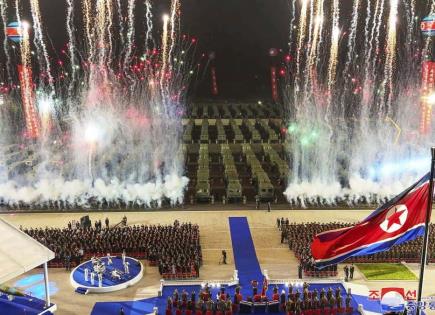 Ceremonia de entrega de lanzamisiles nucleares en Corea del Norte