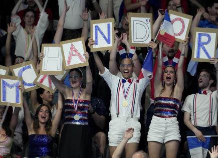 Natación en SoFi Stadium y La Defense Arena: Comparativa de Ambientes