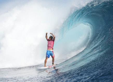 Triunfo de Kauli Vaast y Caroline Marks en Surf Olímpico de Tahití