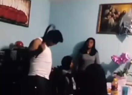 En Puebla, captan a regidor del PT agrediendo a sus hijas