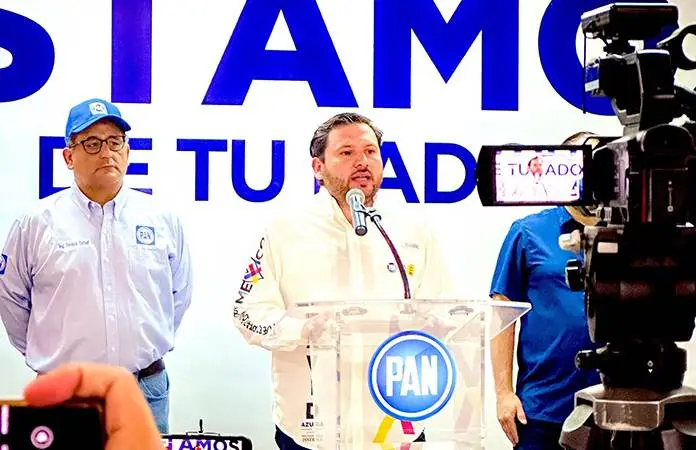 "El PAN debe rescatarse, dice David Azuara