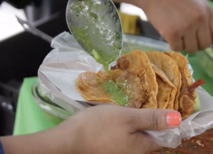 Tlaxcala intenta récord Guinness con  tacos de canasta