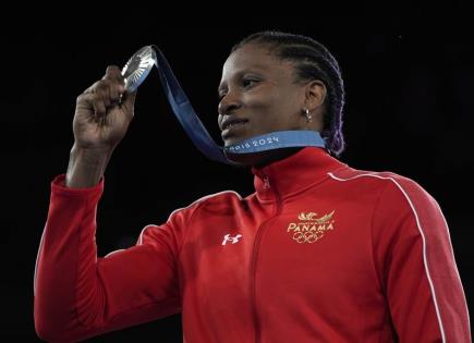 Homenaje a Atheyna Bylon, medallista olímpica de Panamá