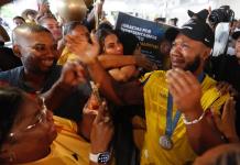 Medallistas olímpicos de Colombia reciben cálida bienvenida en Cali