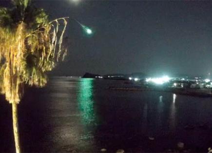 Avistamiento de un meteorito en la costa de Makurazaki, Japón