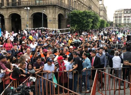 Presentación de Feminismo Silencioso en Zócalo de CDMX