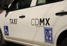 Taxista de la SSC devuelve 100 mil pesos extraviados