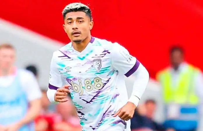 Julián Araujo se lesiona y es duda para el Mundial