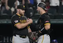 Triunfo de los Piratas de Pittsburgh sobre los Rangers en juego de béisbol Triunfo de los Piratas de Pittsburgh sobre los Rangers en juego de béisbol