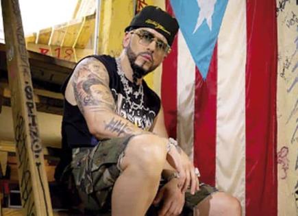 YANDEL LANZA ZAPATILLAS