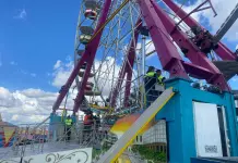 Tragedia en la Fenapo: mujer muere al caer de la rueda de la fortuna Tragedia en la Fenapo: mujer muere al caer de la rueda de la fortuna