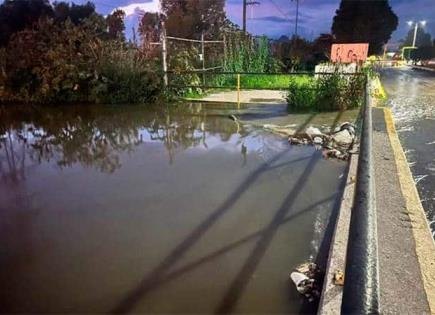 Alerta en Tula por desbordamiento en canal de riego