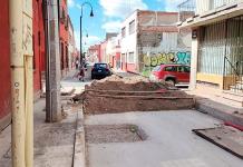 Seduvop descuadra banquetas  en calles de San Miguelito