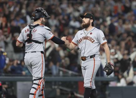 Gigantes de San Francisco se imponen a Marineros en juego de béisbol