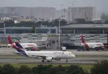 Problemas con el suministro de combustible para aviones en Colombia Problemas con el suministro de combustible para aviones en Colombia