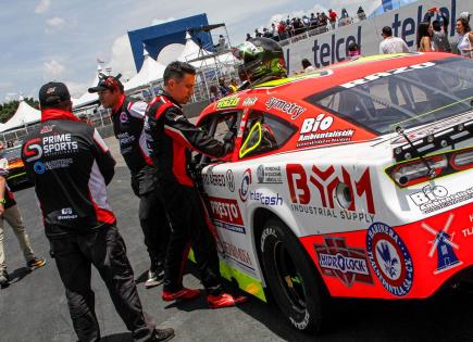 Xavi Razo y su liderazgo en la NASCAR México Series 2024