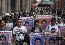 Antes se protestaba por los 43, ahora defienden privilegios: sobreviviente de Ayotzinapa Antes se protestaba por los 43, ahora defienden privilegios: sobreviviente de Ayotzinapa