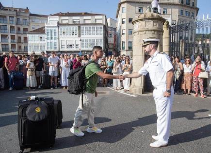 Formación militar de la princesa Leonor en la Escuela Naval de Marín