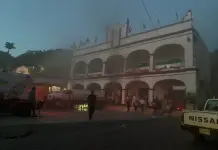 Incendio en presidencia de Tancanhuitz provoca fuerte movilizaci&oacute;n de cuerpos de auxilio
