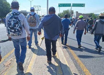 Productores de Mexquitic bloquean carretera a Zacatecas