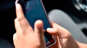 Bajan choques por usar celular, pero el saldo es m&aacute;s grave: SSPC