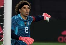 Memo Ochoa ficha por el AVS en Portugal y sueña con su sexto Mundial