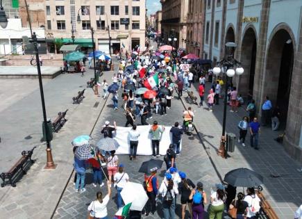 Video | Marchan trabajadores del PJF-SLP contra la reforma judicial