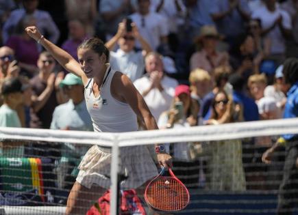 Emma Navarro y Aryna Sabalenka en la semifinal del US Open