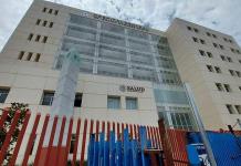 Paran labores m&eacute;dicos residentes del Hospital Central