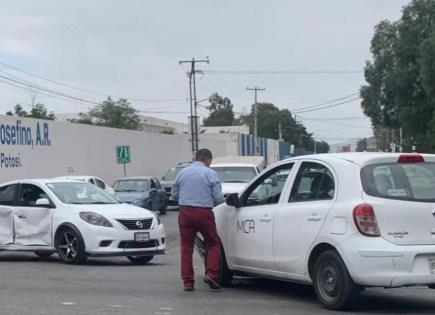 Aparatoso choque en la entrada a Las Mercedes