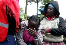 Suman 21 ni&ntilde;os fallecidos por incendio en escuela en Kenia