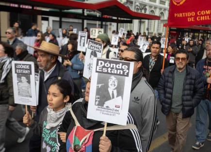 Manifestación en Santiago por las víctimas de la dictadura de Pinochet