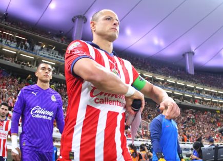 Chicharito Hernández volvió a lesionarse