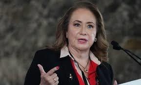 Yasmín Esquivel competirá para continuar en la Corte