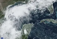 Impacto de la Tormenta Tropical Francine en la Costa de Texas Impacto de la Tormenta Tropical Francine en la Costa de Texas