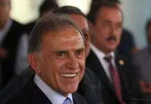 Video | Captan a Miguel Ángel Yunes en Italia Video | Captan a Miguel Ángel Yunes en Italia