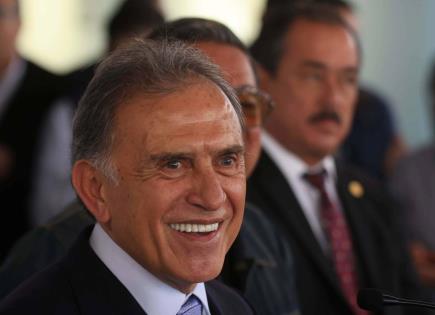 Expulsa el PAN a los Yunes por avalar la reforma