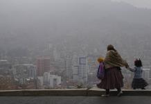 Bolivia Actúa con Bombardeo de Nubes para Combatir Incendios Forestales