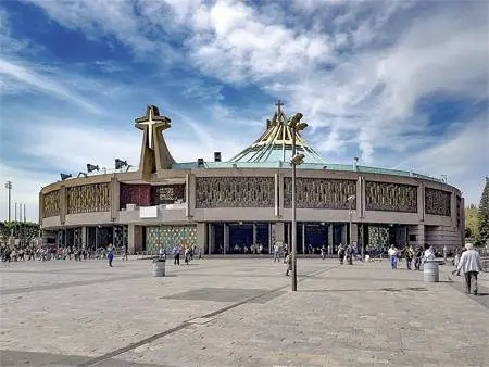 Estafan a 37 personas de Sonora con viaje a Basílica de Guadalupe