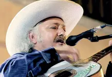 Dr. Chessani y sus Huapangueros, la voz de SLP por el mundo Dr. Chessani y sus Huapangueros, la voz de SLP por el mundo