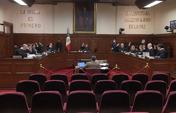 Avala Corte embargar Afores para pensión alimenticia