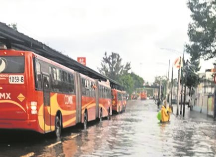 Reactivación del servicio de Metrobús en Indios Verdes tras lluvia