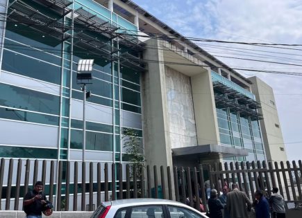 Situación jurídica de agentes por robo millonario en Tlalnepantla