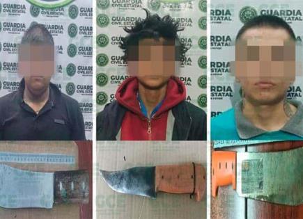 Detienen a tres sujetos con armas prohibidas