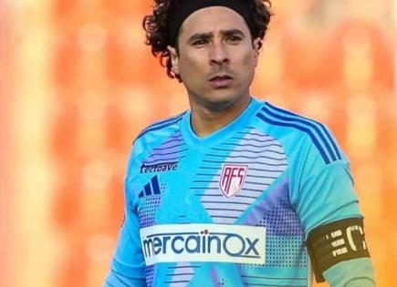 Guillermo Ochoa recibe cinco anotaciones en la Liga Portugal