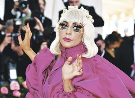 Lady Gaga anuncia el lanzamiento de su nuevo disco Harlequin