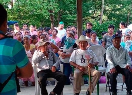 Arrecian protestas de los tének contra el alcalde D. Medina