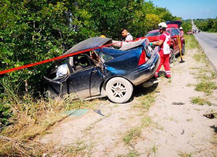 Fallecen dos hombres en choque múltiple en la Carr. Valles-Tampico